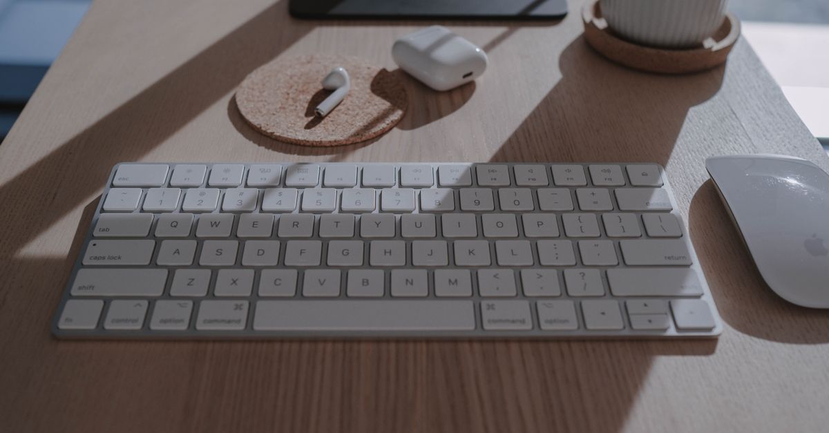 Advantages of Using Natural Cleaning Agents in the Office